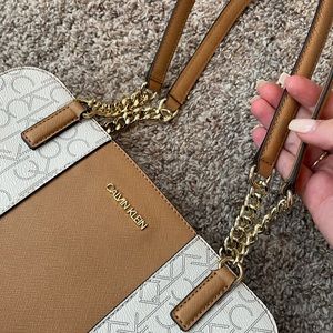 NEW CALVIN KLEIN PURSE